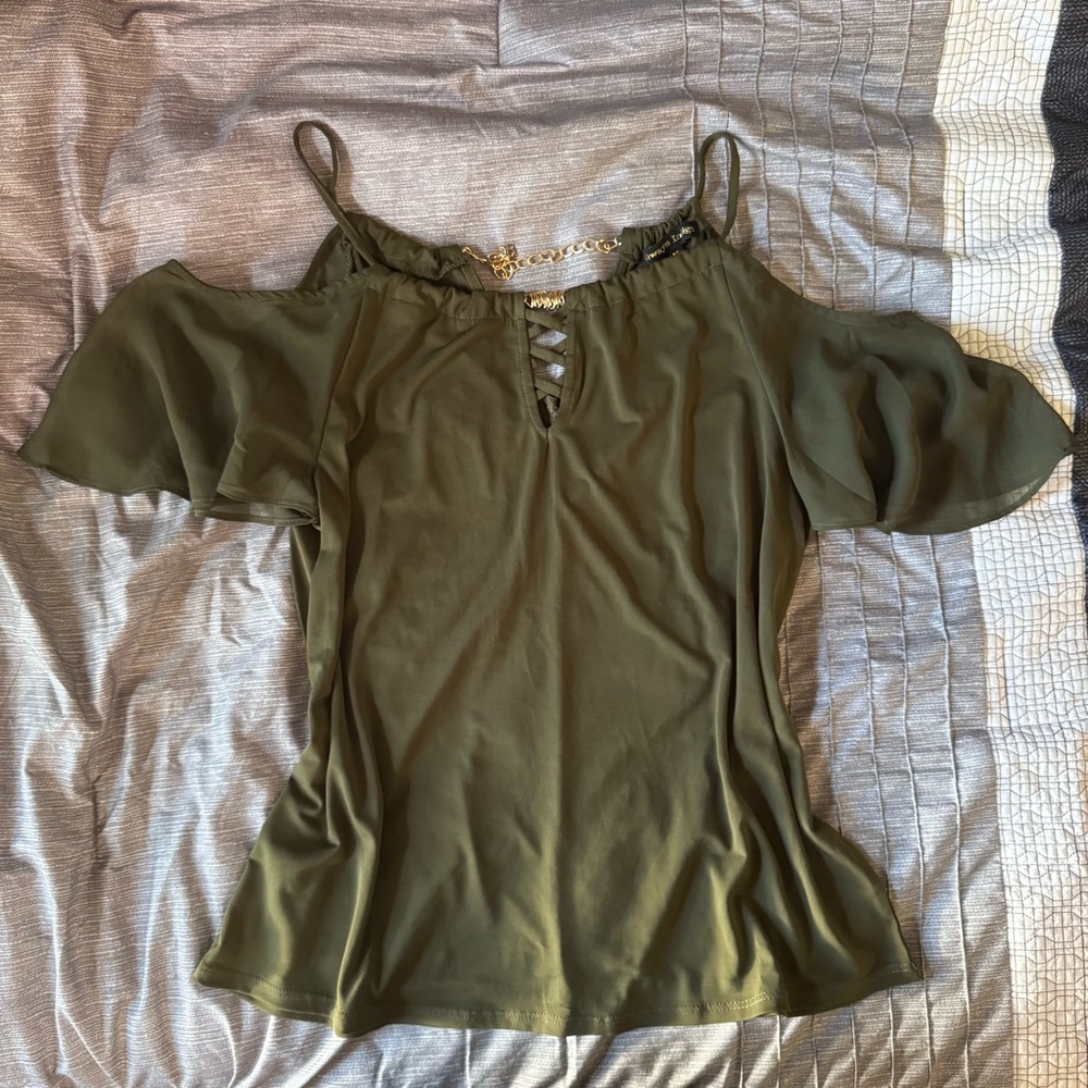 cold shoulder top